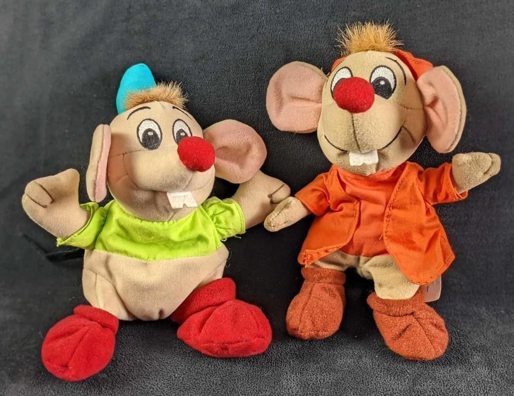Disney Bean Bag Gus & Jaq Cinderella Mice: Disney Bean Bag Gus & Jaq Cinderella Mice. This lot comes with both Gus and Jaq from Disney's animated classic "Cinderella". Jaq is approx 5" x 3 1/2" x 7 1/2". And Gus is approx 6" x 3 1/2" x 8". Tog