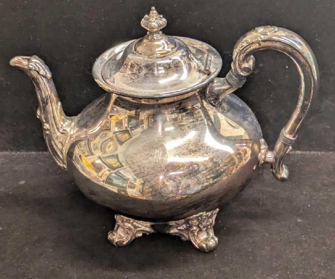 Vintage Reed & Barton Regent 5600 Silverplate Teapot Coffee Pot (1 of 8)