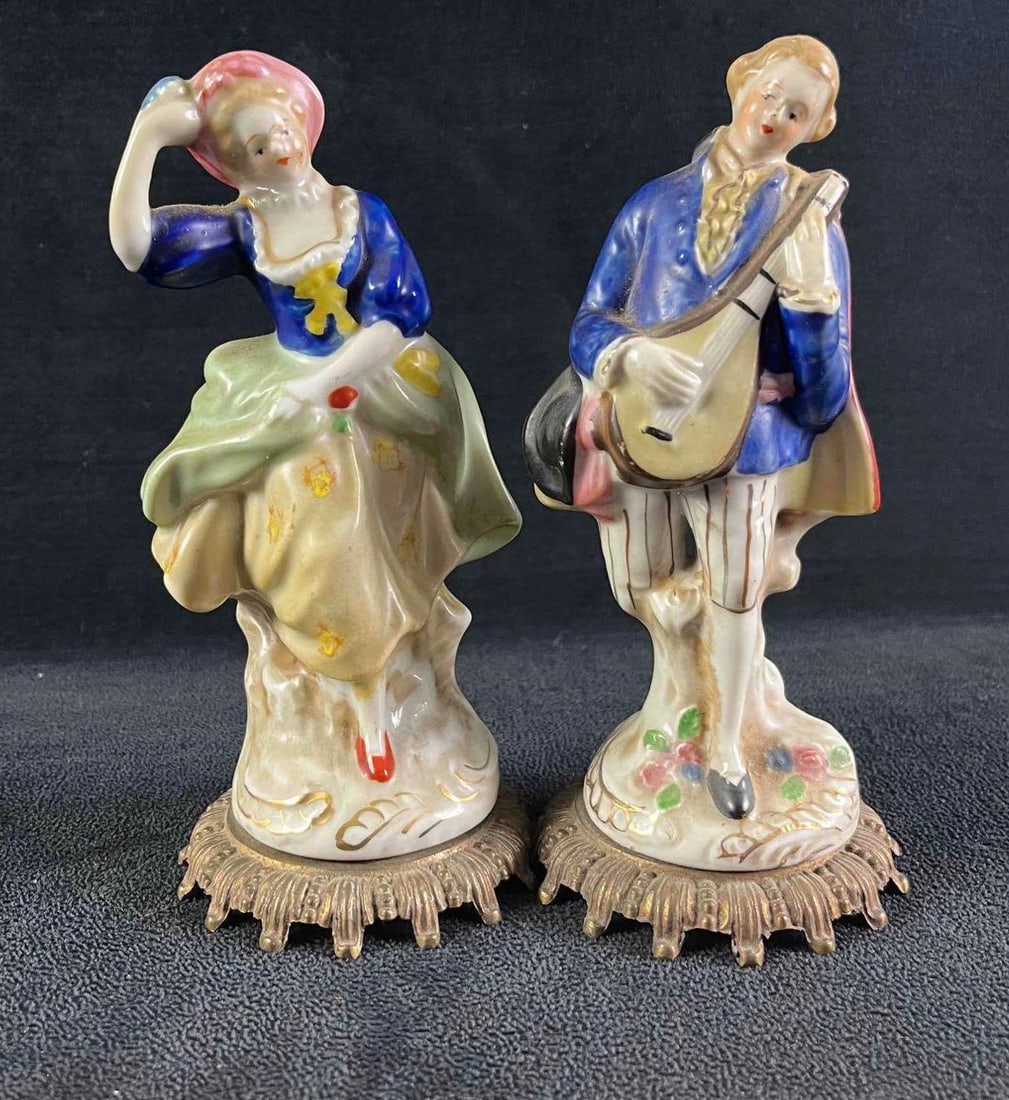 Porcelain Figurines Rococo Style Musician & Dancer (1 of 11)