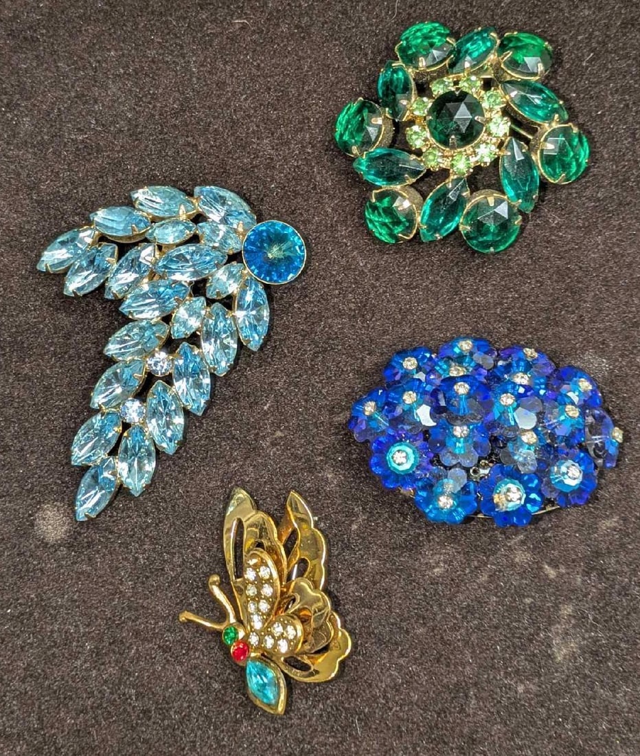 4 Vintage Colorful Gold Tone Rhinestone Pin Brooches (1 of 8)