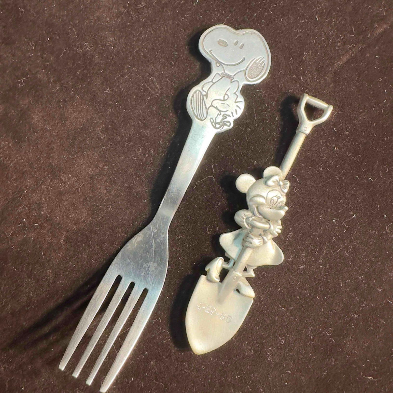 Danara Stainless Steel Snoopy Fork and Walt Disney Productions Pewter Minnie Mouse Spoon Set (1 of 6)