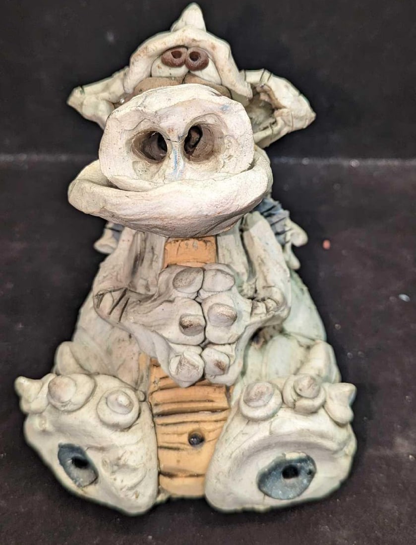 Vintage Stephen Baldauf Dragon Clay Figure Sculpture: Vintage Stephen Baldauf Dragon Clay Figure Sculpture. This is approx 5" x 6" x 6 1/2" and it weighs 2.56 lbs. The figure has some cracks and markings. 