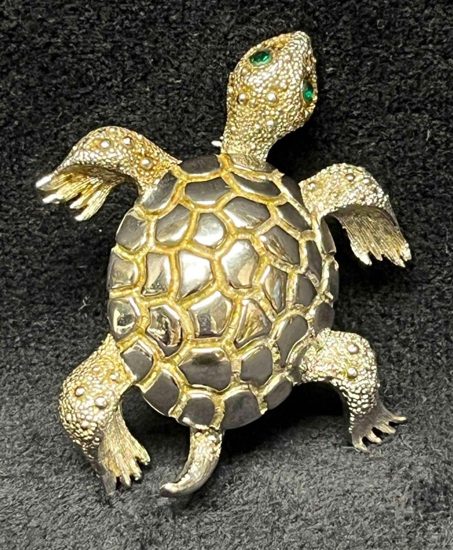 Signed Vintage Monet Silver Tone Turtle Brooch with Green Rhinestones eyes (1 of 10)