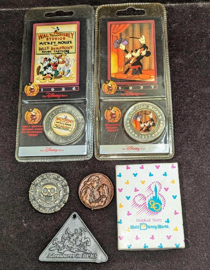 5 Disney Mickey Mouse Pirates Collector Coins Tokens (1 of 6)