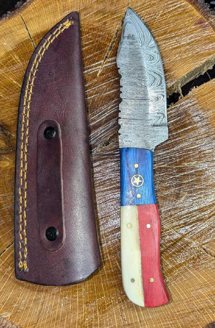 MHS Cutlery Steel Knife And Leather Sheath RTCNN: MHS Cutlery Steel Knife And Leather Sheath RTCNN. Is approx 2 1/4" x 3/4 x 8 3/4" and it weighs 0.38lb. The knife does not appear to have been used. There are no markings on the knife. Handle is made 