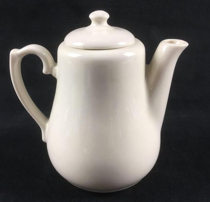 Vintage HLC Teapot (1 of 4)