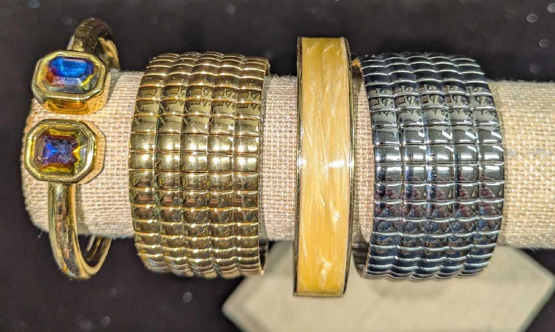 4 Ladies Kenneth Jay Lane Monet & Milor Bracelets (1 of 8)