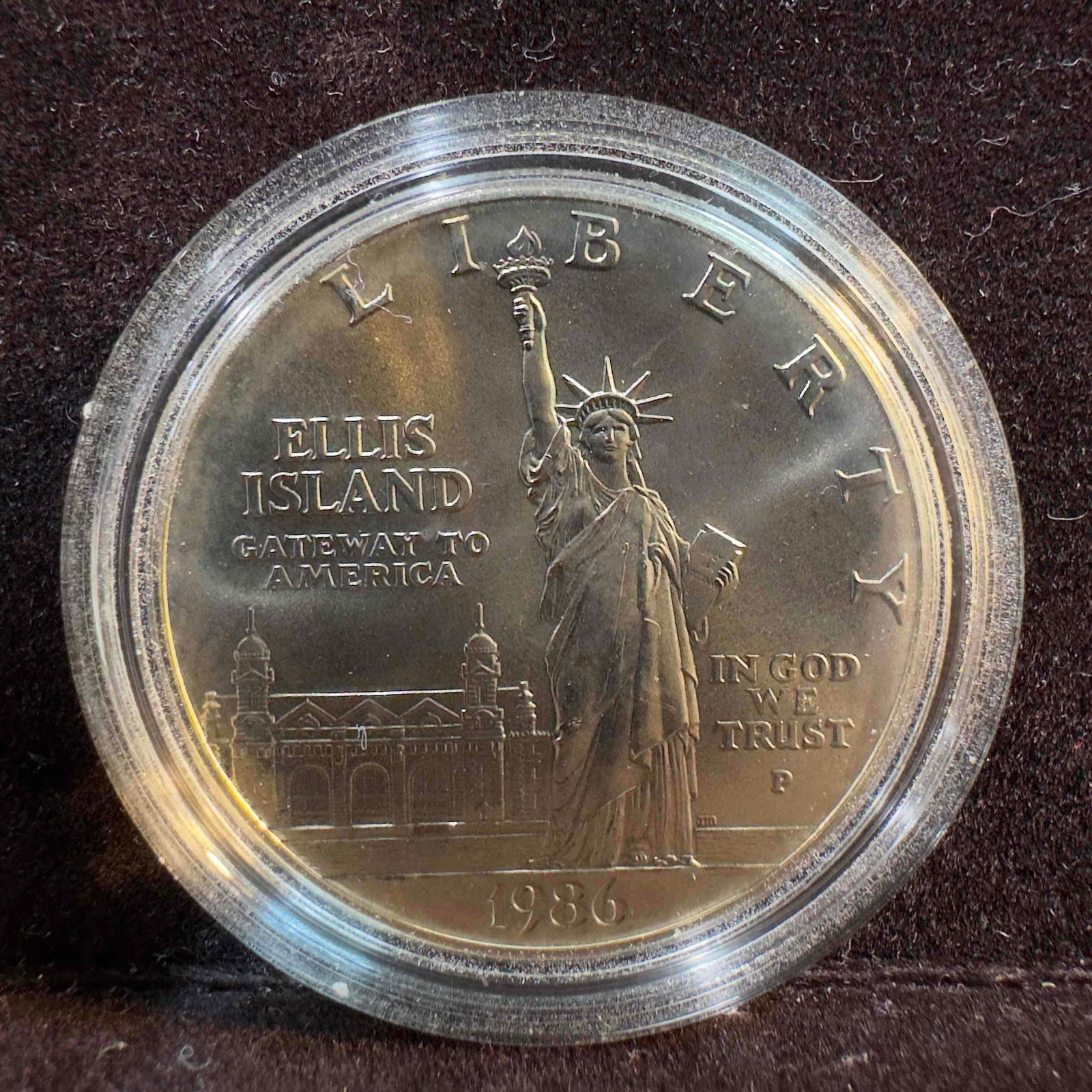 1986 P Ellis Island Statue Of Liberty Silver Proof One Dollar Uncirculated Coin (1 of 6)