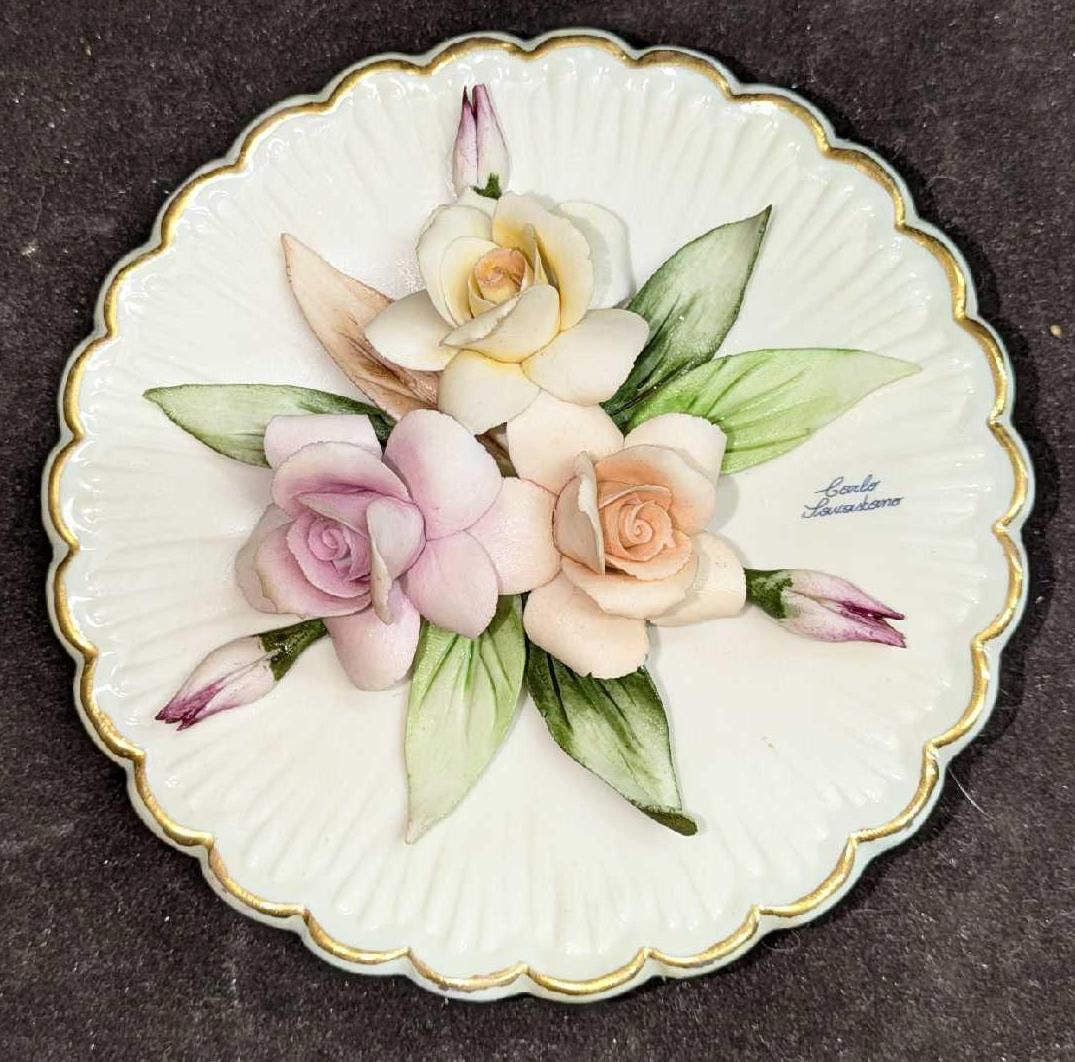 Vintage Capodimonte Italian Roses On Plate Savastano C: Vintage Capodimonte Italian Roses On Plate Savastano C. By Carlo Savastano. This is approx 6 1/2" x 6 1/2" x 2" and it weighs 0.81lb. The plate has some markings on the front and backing and very