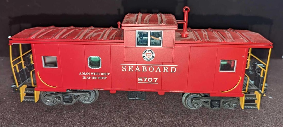 Atlas Seaboard Extended Vision Caboose O Scale (1 of 9)