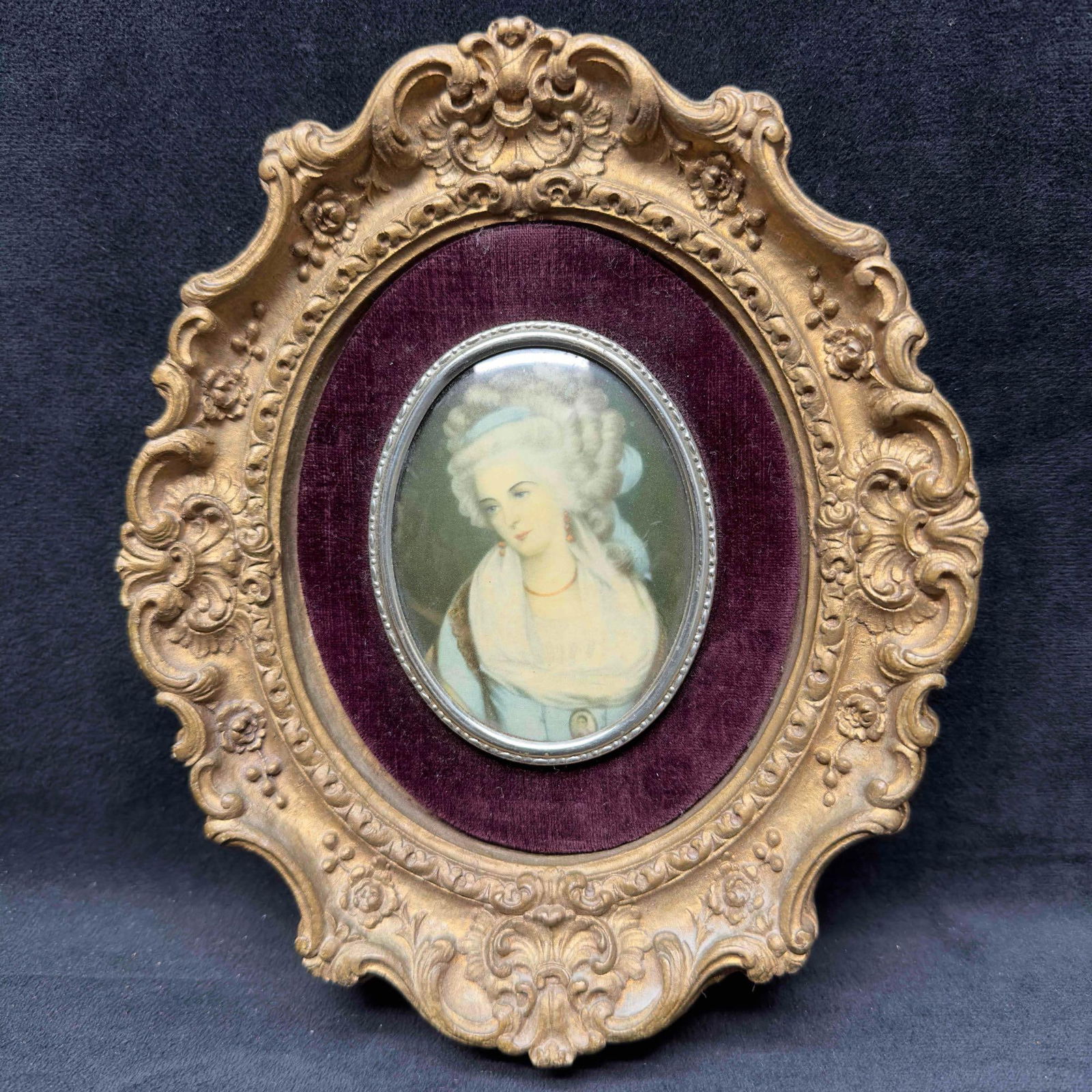Cameo Creation Wall Plaque Mrs. Chaplin by George Romney: Cameo Creation Wall Plaque 1940's Mrs. Chaplin by George Romney. This beautiful vintage wall plaque features a Victorian woman Mrs. Chaplin by George Romney. The plaque has a wood resin frame. Thi