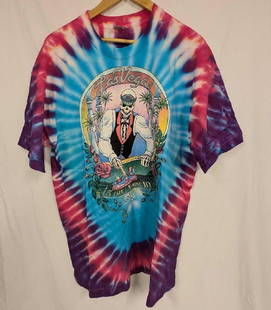 Grateful Dead Las Vegas Dealer Tour Shirt XL: Grateful Dead Las Vegas Dealer Tour Shirt XL. Fruit Of A Loom. 100% Cotton. Please note, it does not come with the hanger seen in the image. Folded, the shirt is approx 12" x 8" x 1 3/4" and it weighs