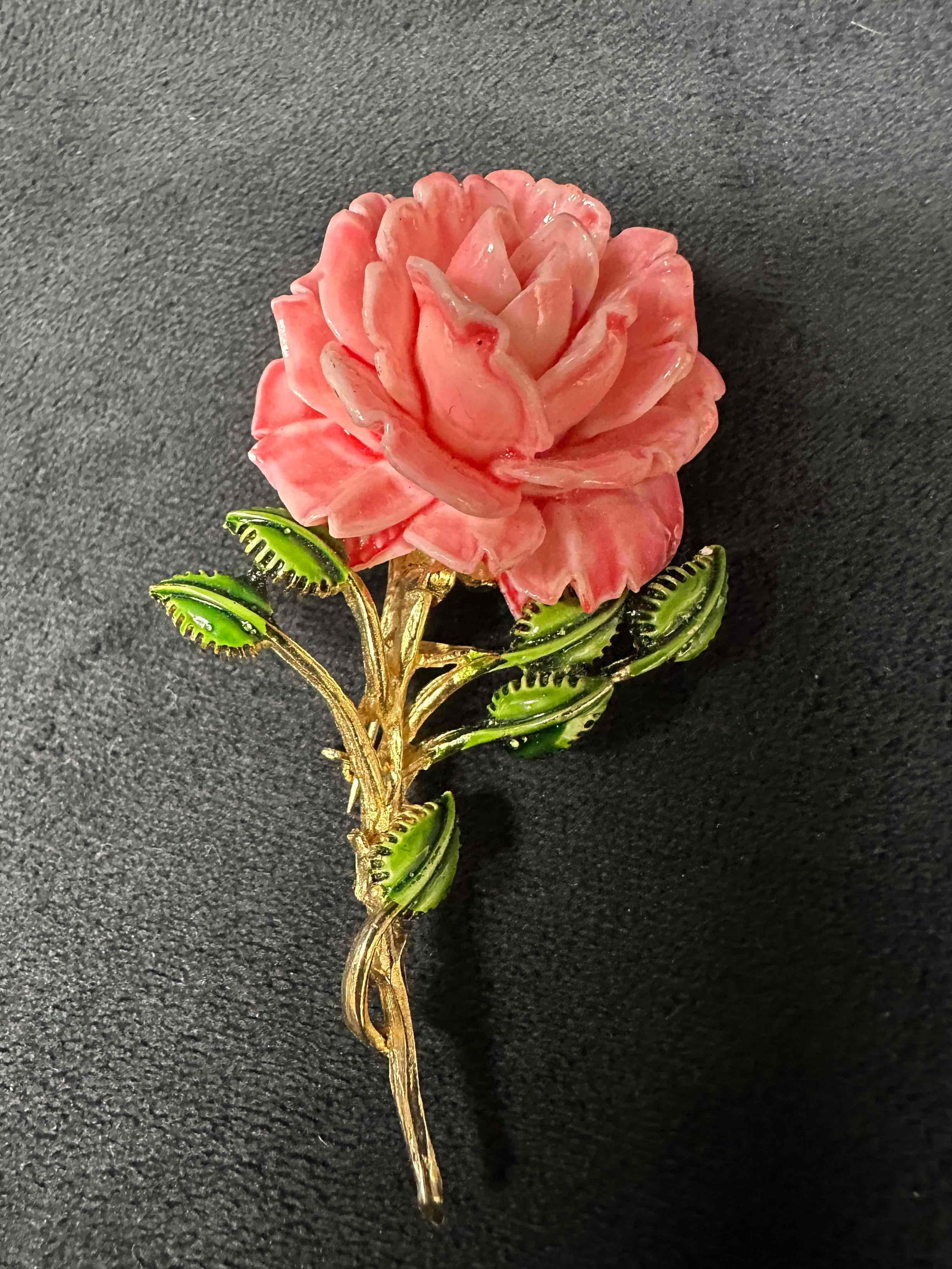 Pell Pink Rose Brooch Gold Tone Faux Coral Color Resin Lapel Pin (1 of 8)