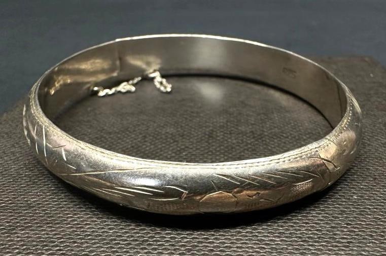 Sterling Silver Hinged Bangle Bracelet (1 of 3)