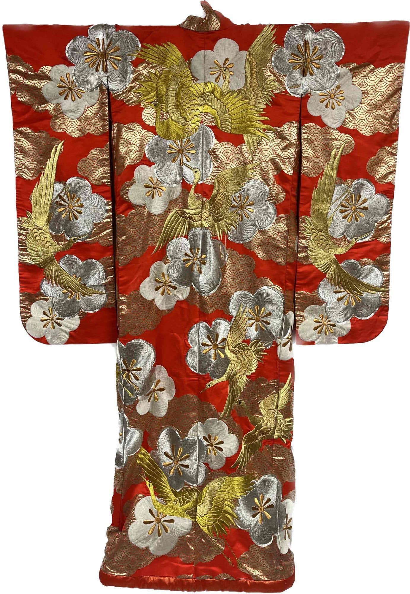 Men's Uchikake Polyester Kimono Red Gold Cranes Silver Flowers (2) (1 of 19)