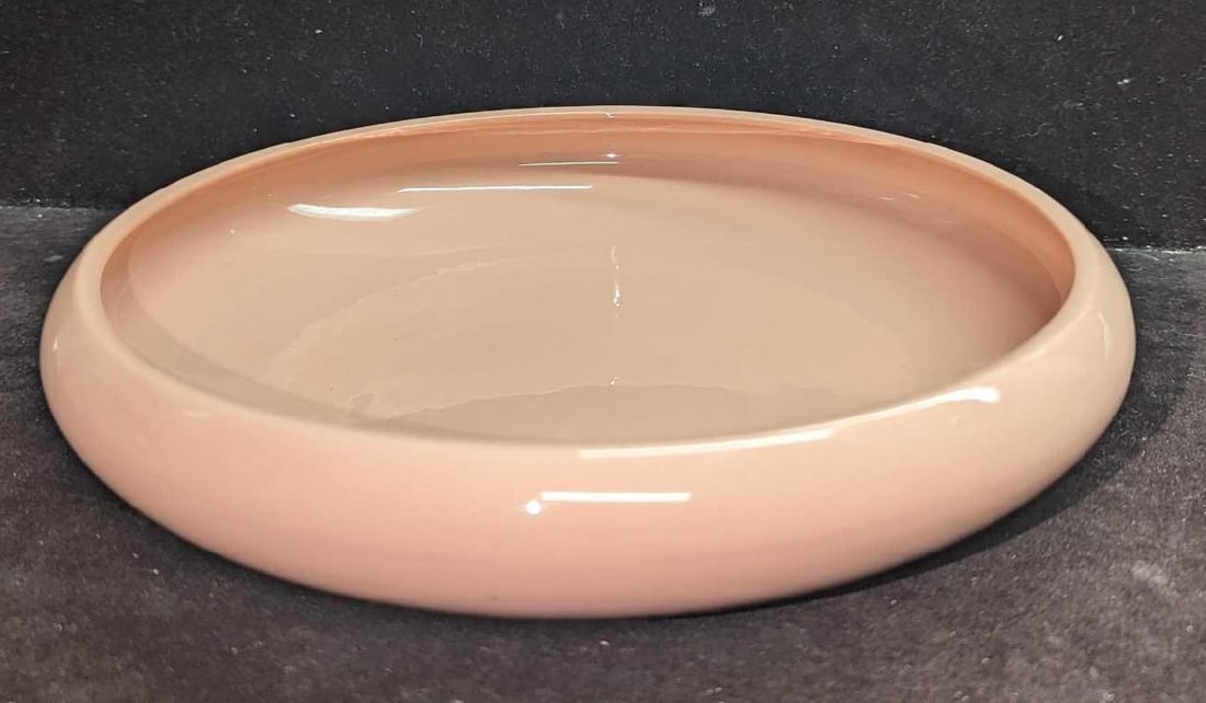 Vintage Lenox Coral Ceramic Serving Bowl: Vintage Lenox Coral Ceramic Serving Bowl. This is approx 9 1/2" x 9 1/2" x 2" and it weighs 1.67lb. The bowl has some light scratches on the top. 