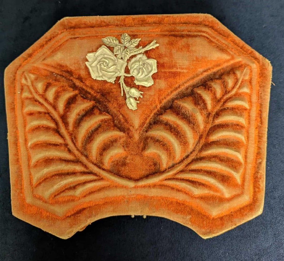 Vintage Red Felt Fabric Covered Sewing Storage Box (1 of 8)