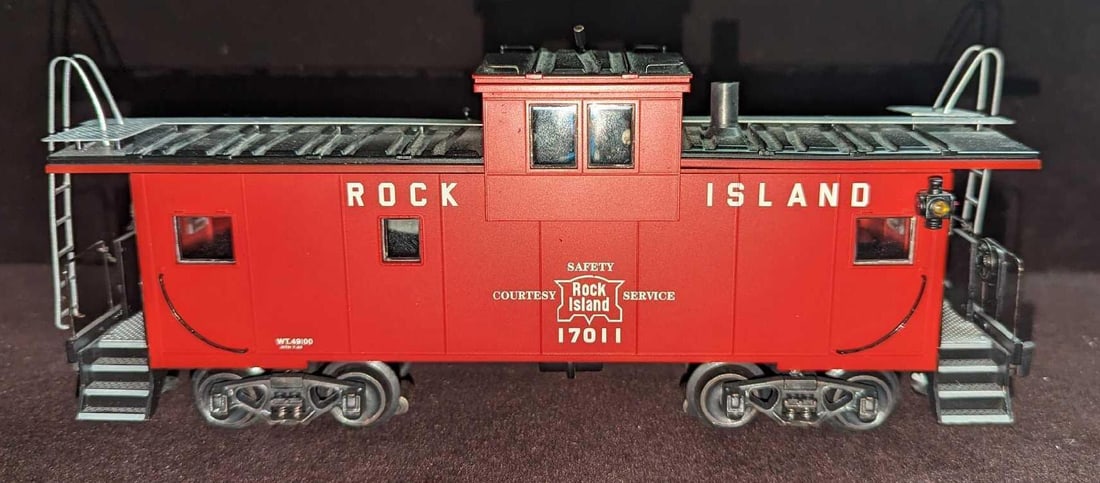 K-Line O Gauge Rock Island Extended Vision Caboose (1 of 8)