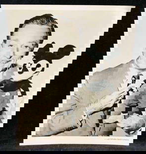 "Best Buddies" Black & White Photograph Of Walt Disney & One Of The Very First Mickey Dolls: This lot contains "Best Buddies" Black & White Photograph Of Walt Disney & One Of The Very First Mickey Dolls. It is approx 10" x 8" and it weighs about 0.03lbs. Overall the photograph is in good