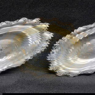 Sterling Silver Reed and Barton Tara Nut Dish X823 Monogram: Sterling Silver Reed and Barton Tara Nut Dish X823 Monogram. Monogram J. M. P. 5 7 66. Etched markings on the bottom Reed and Barton Sterling X823 Tara. This item is in good pre-owned, previously disp