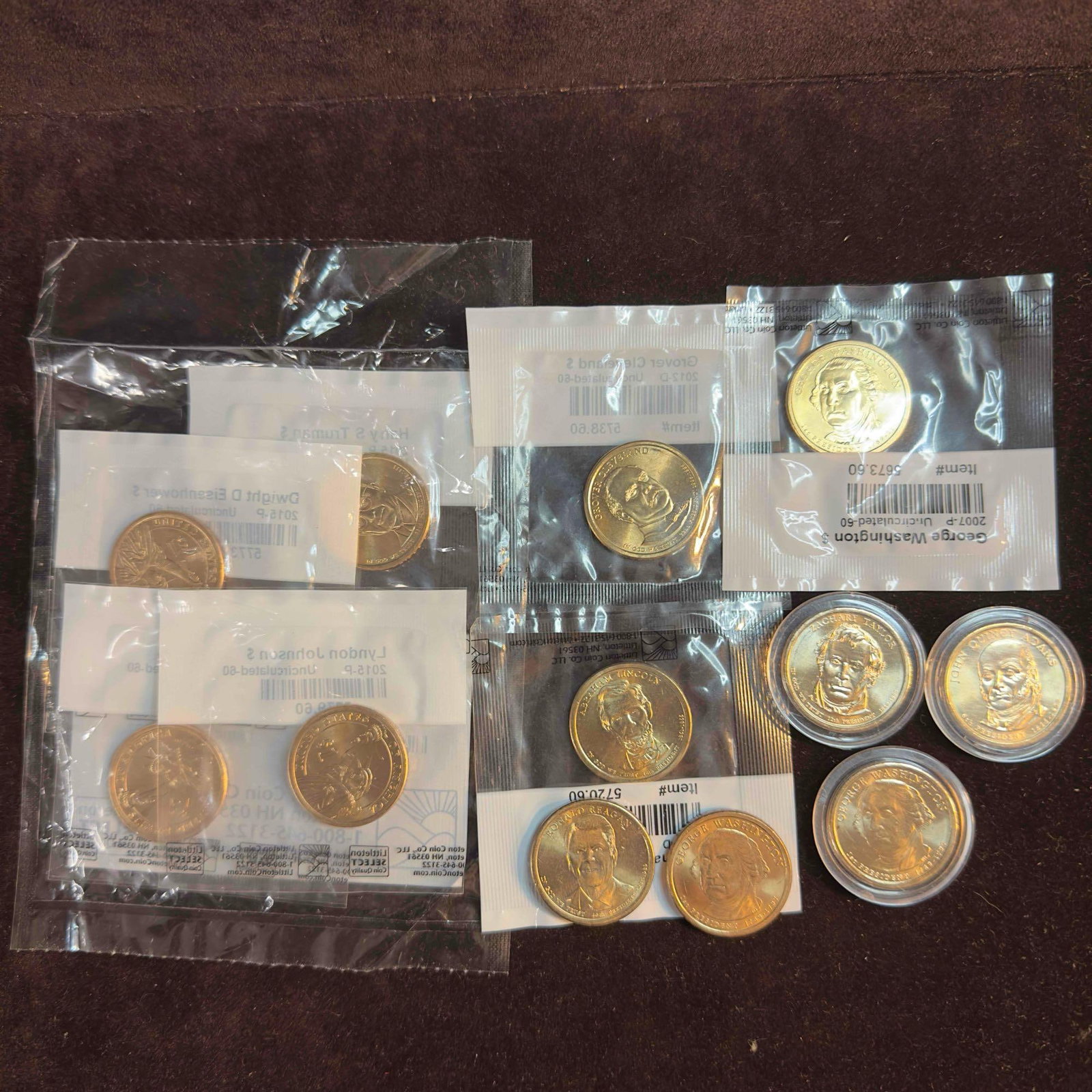 Presidential One Dollar Coin Set Lot of 12 Twelve Coins Lincoln Washington Reagan: Presidential One Dollar Coin Set Lot of 12 Twelve Coins Lincoln Washington Reagan. Various one dollar coins from different years ranging from 2007 - 2015. Twelve (12) coins included in this collection