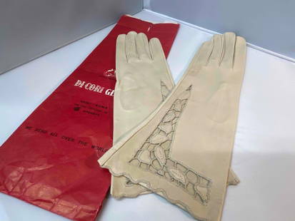 Vintage Italian Designer Di Cori Ladies Cream Long Leather Evening Gloves: Vintage Italian Designer Di Cori Ladies Cream Long Leather Evening Gloves Made In Italy Original Packaging Very Good Condition Very Light use if any Lambs Skin Leather Cream Small Siz
