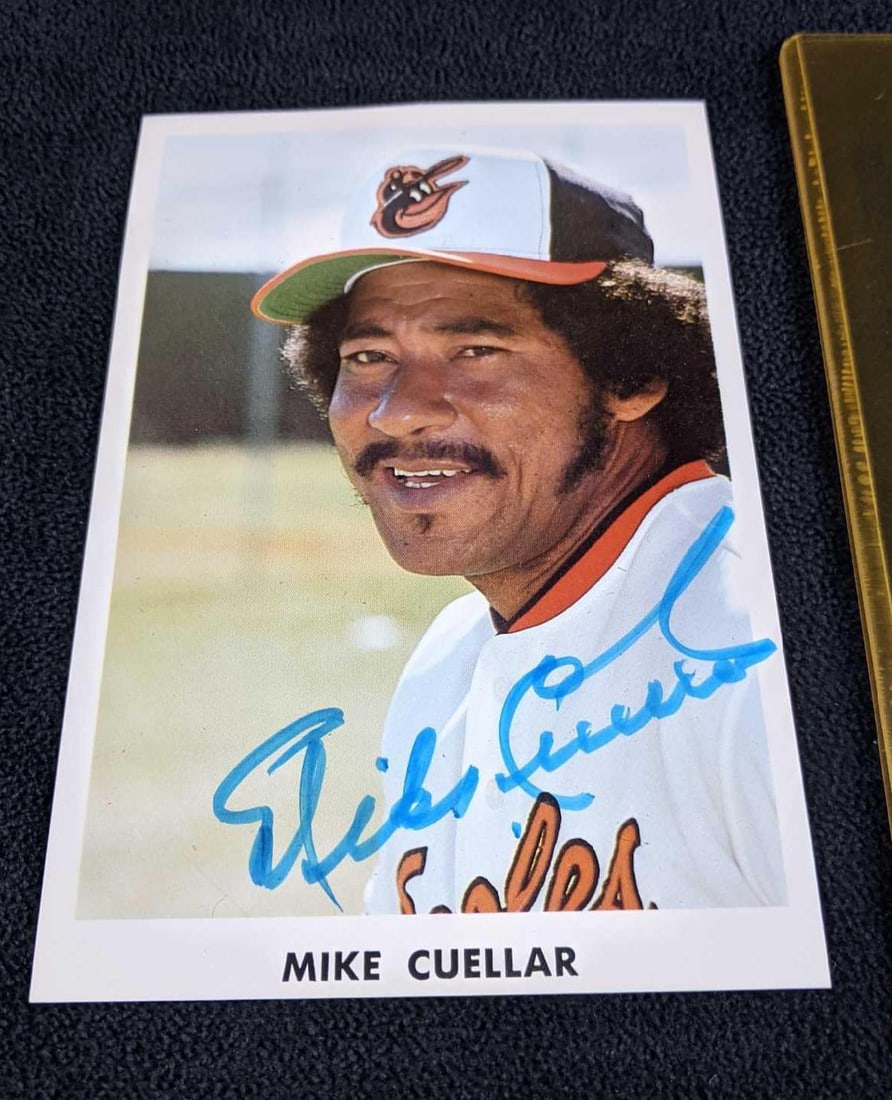 Baseball Mike Cuellar Signed Image Orioles (1 of 3)