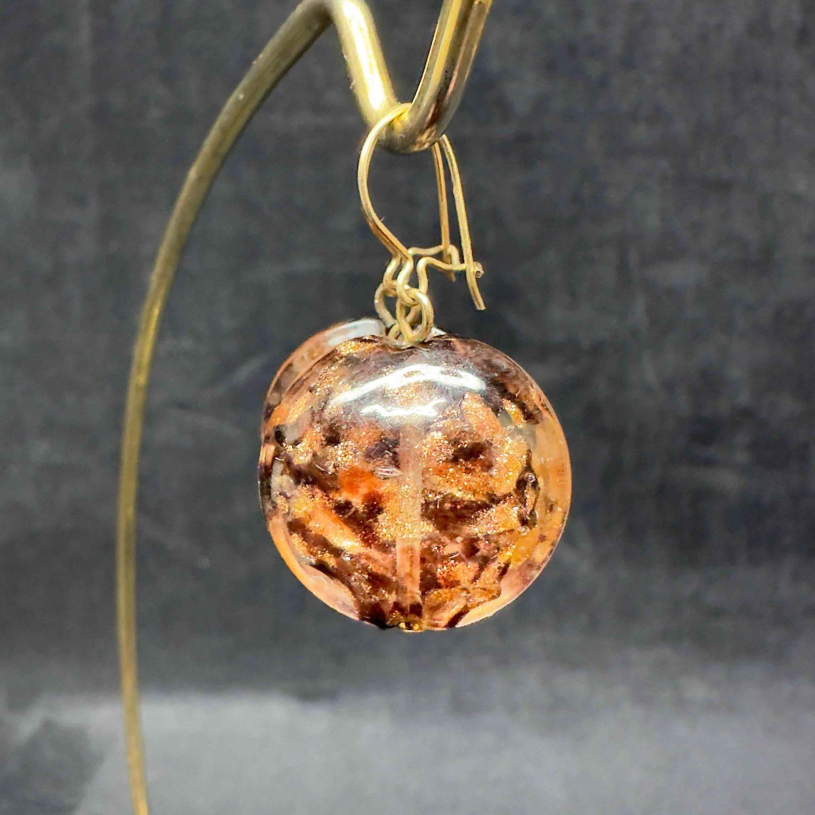 Murano Venetian Art Glass Lamp Work Clear Black Copper Accent Circle Bead Drop Dangle Earrings G3: Murano Venetian Art Glass Lamp Work Clear Black Copper Accent Circle Bead Drop Dangle Earrings G3. Earrings with clear black colored glass beads with beautiful designs on each. The earrings feature co