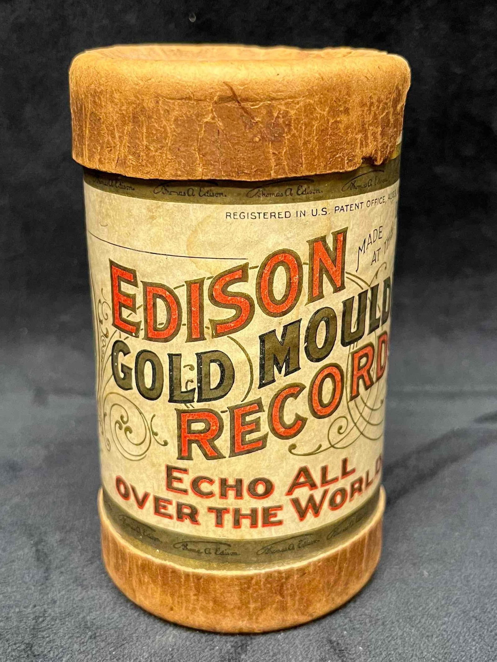 Edison Gold Moulded Records Cylinder 10045 Quartette Memories Of Galilee: This lot contains a Edison Gold Moulded Records Cylinder 10045 Quartette Memories Of Galilee. It is approx 2 3/4" x 2 3/4" x 4 1/2". Total weight is approx 4.2oz. Overall the Record Cylinder is i