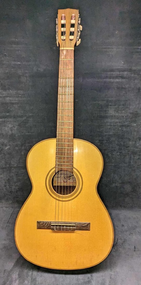 Vintage Acoustic Giannini  Guitar Giannini 6/A Serial No 2935 (1 of 14)