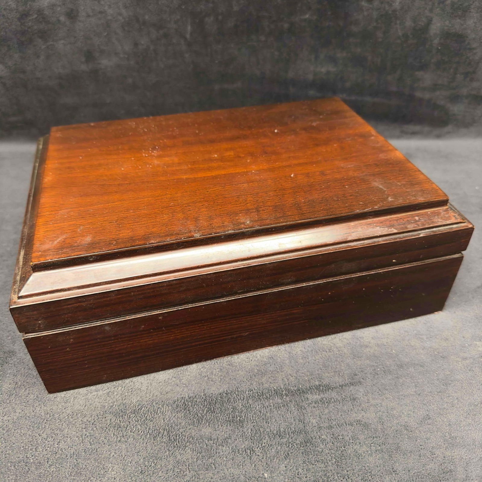 Humidor Cigar Box Dark Brown Wood (1 of 12)