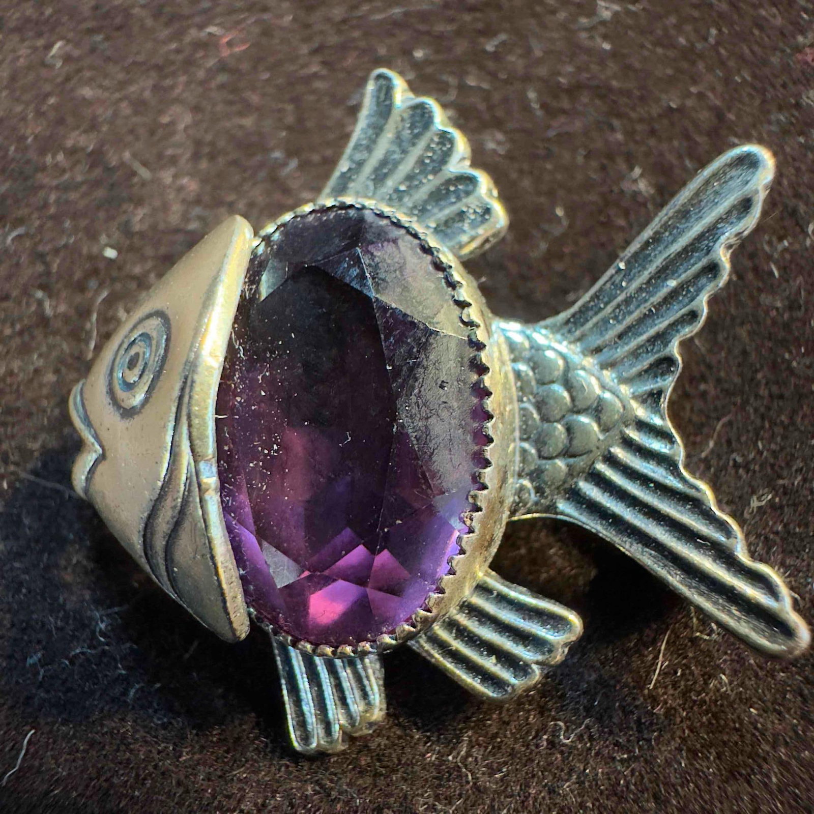 Purple Glass Bead Sterling Silver Figural Fish Danecraft Brooch: This item is in good pre-owned, previously used/displayed condition with noticeable light wear, and surface scratches. Please reference all photos for full details. This piece of jewelry has been test