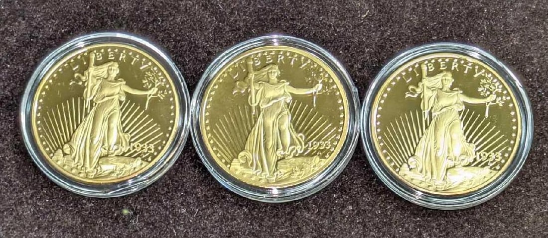 3 Gold Plated National Collector's Mint Liberty Reproduction Coins: 3 Gold Plated National Collector's Mint Liberty Reproduction Coins. All come in the original boxes. Two of the boxes are approx 3" x 3" x 1'". The smaller of the cases is approx 2 1/2" x 2 1/2" x 1". 