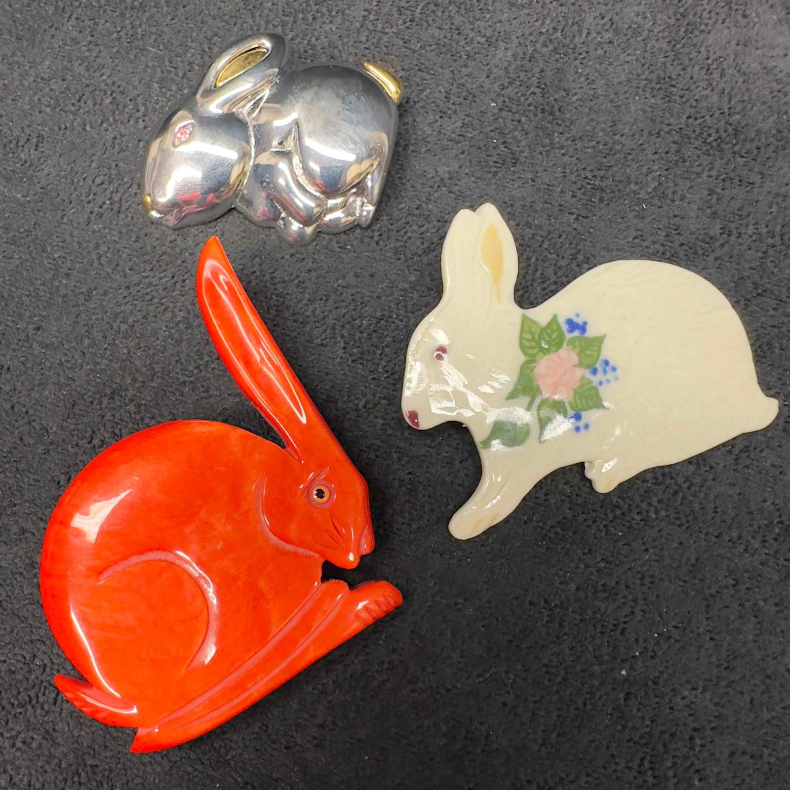 Bunny Rabbit Brooch Lapel Pin Lot of Three 3 Liz Claiborne Still Water (1 of 10)