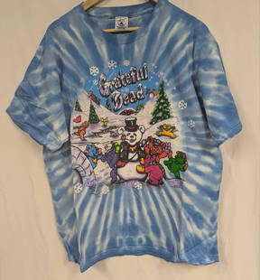 Grateful Dead Winter Dancing Bears Tie Dye T-Shirt XL: Grateful Dead Winter Dancing Bears Tie Dye T-Shirt XL. Has a Delta label. 100% cotton. The shirt has some wrinkles due to storage and the colors are a little faded. Folded, the shirt is approx 10" x 7
