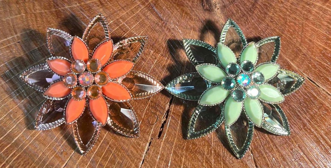 Two 3 Dimensional Rhinestone Flower Brooches Peach & Lime Green (1 of 8)