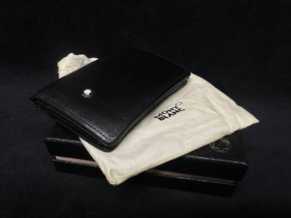 Montblanc Black Leather Meisterstück Card Holder: Montblanc Black Leather Meisterstück Card Holder  Very gently used Meisterstück bifold card holder. Features the signature enamel roundel logo of Montblank on the outside, and is embossed on the ins