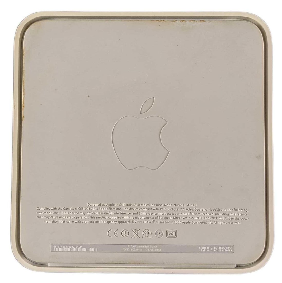 Apple Airport Extreme Base Station A1143 (1 of 7)