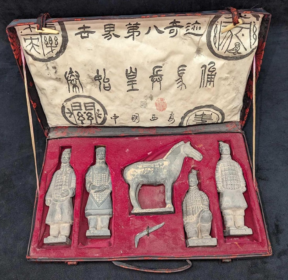 Vintage Chinese Terracotta Warrior Figurines (1 of 11)