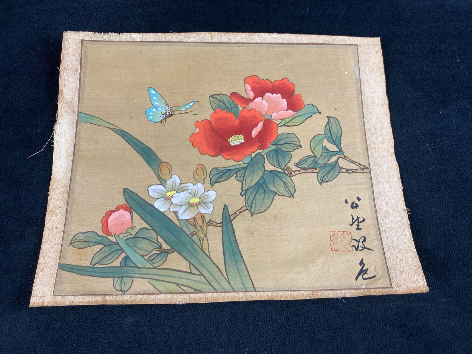 Vintage Original Chinese Water Color On Silk Paper "Camellia Butterfly": Vintage Original Chinese Water Color On Silk Paper "Camellia Butterfly" . This Original is in Good condition for its age . Pleas view all our pictures they are part of our description . Measures 10" x