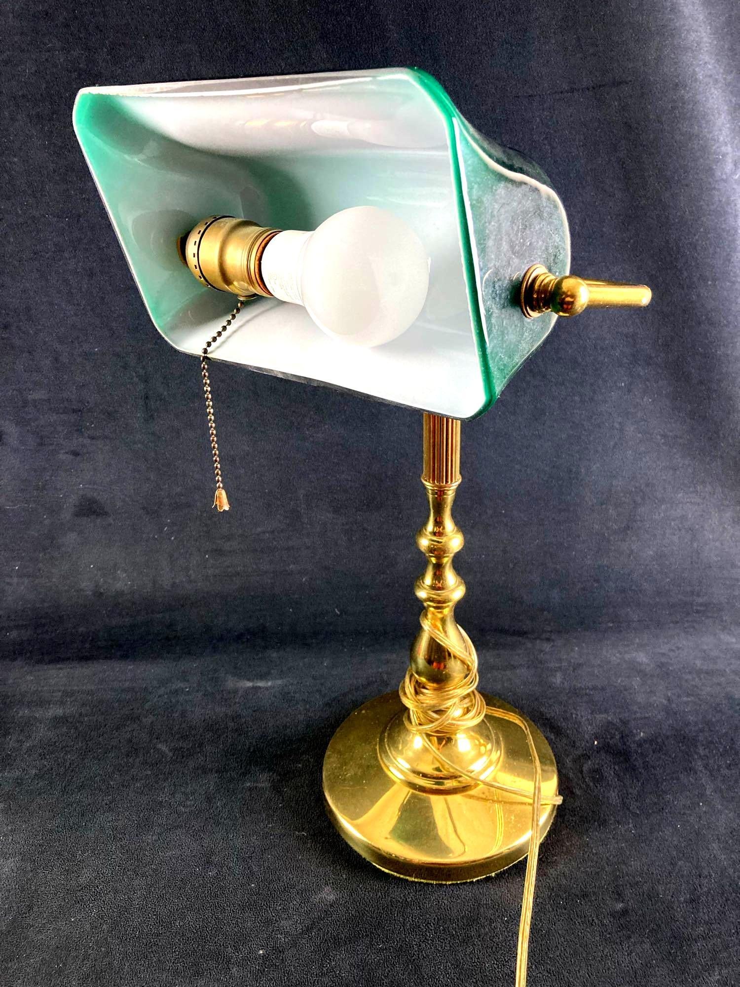 Green Desktop Lamp (1 of 7)