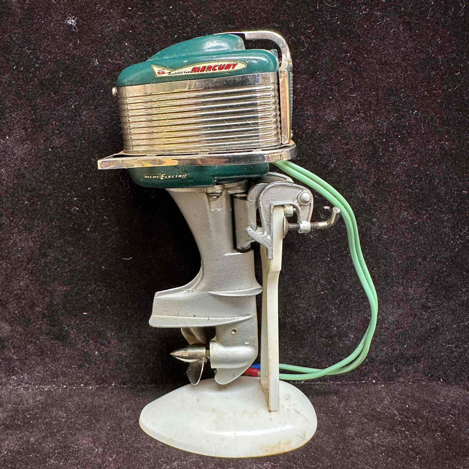 Thunderbolt Mark 55 K&O Mercury Toy Outboard Boat Motor 1955: Toy boat motor shows minor wear and discoloring, includes original stand. This item is in good pre-owned, previously displayed condition with light wear, and surface scratches. Please reference all ph