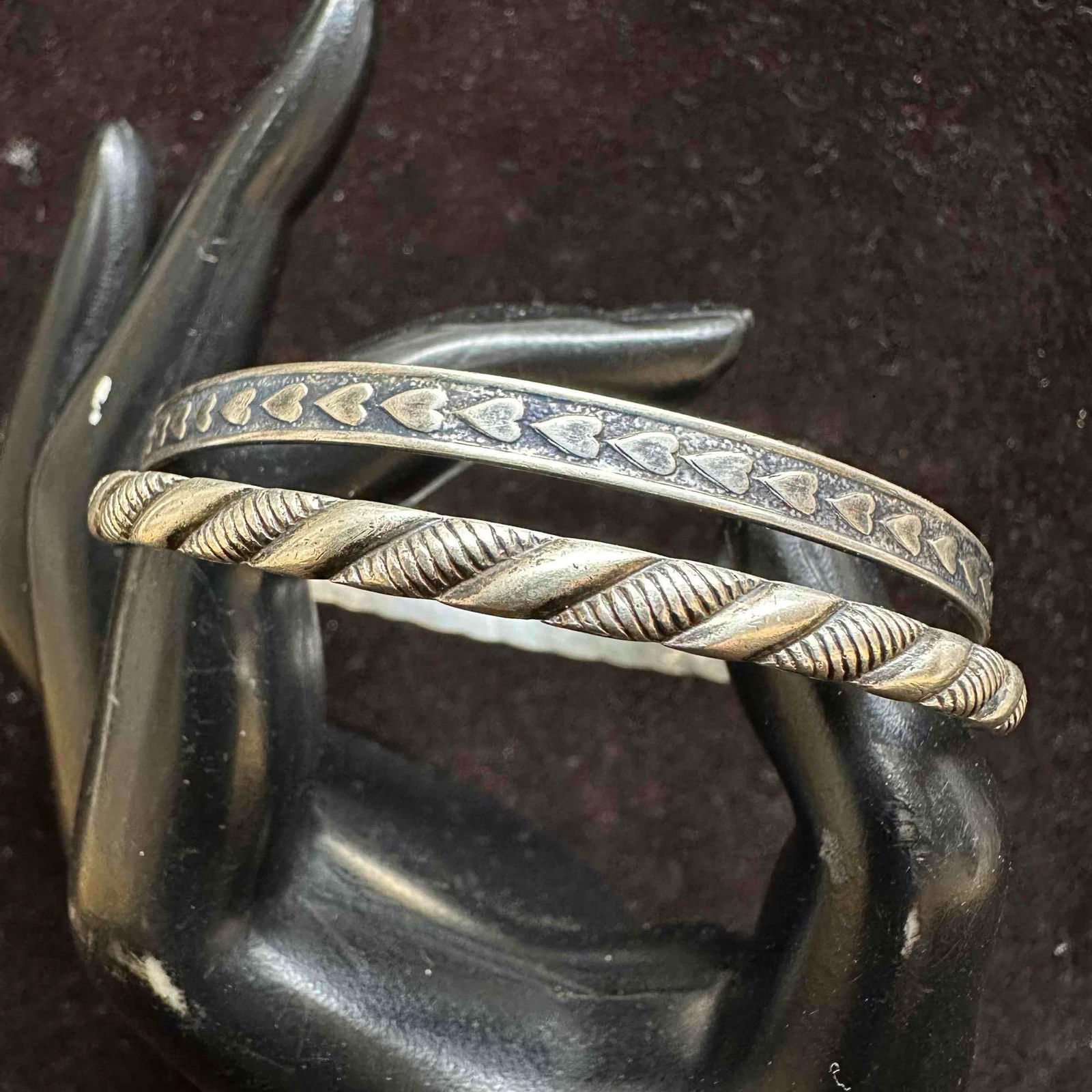 Beau Sterling Silver Bangle Bracelet Set Engraved Hearts Geometric Raised Lines Design (1 of 5)