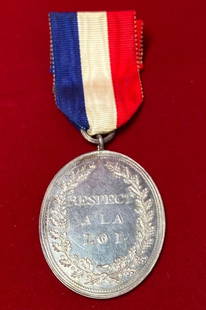 Respect A La Loi Silver Medal French Civil Servant: Respect A La Loi Silver Medal French Civil Servant   This fine medal has been tested and researched to the best of our abilities, and is authentic to the best of our knowledge. Please see photos, as t