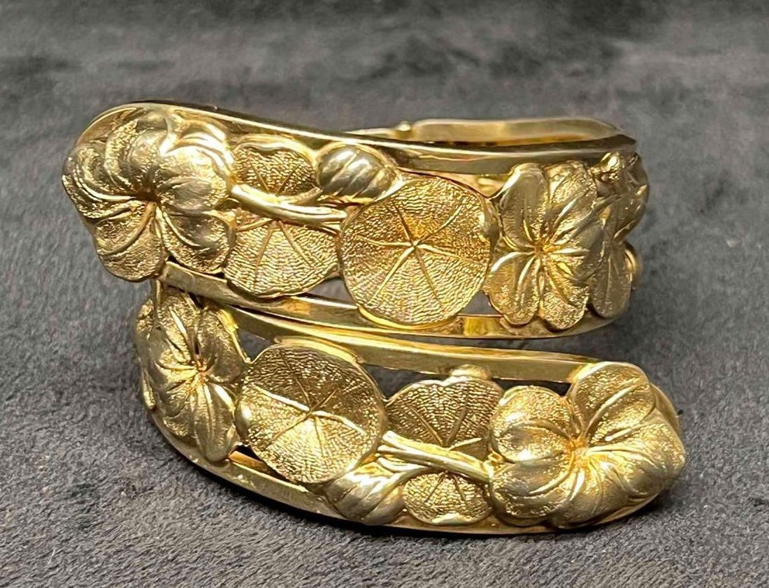 Signed Vintage Bartek Gold Tone Flower Hinged Cuff Bracelet (1 of 9)