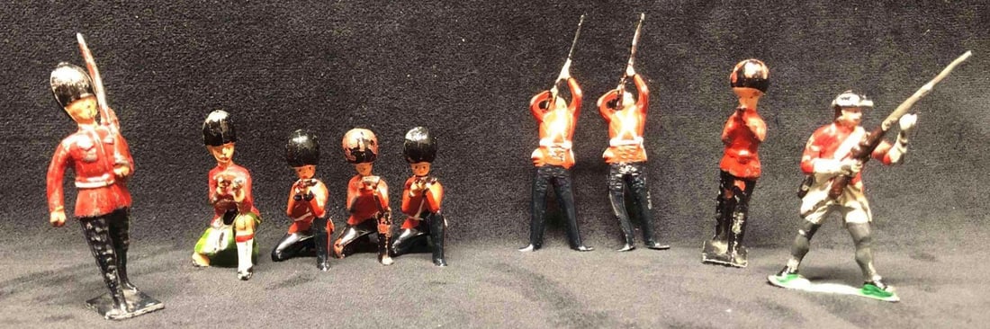 Brigade Miniatures Old Fashioned Toy Soldiers British: This lot contains a set of Brigade Miniatures Old Fashioned Toy Soldiers British. These toy soldiers come with their original box. The box is approx 12 1/4" x 9 1/4" x 1 3/4" and the largest sold