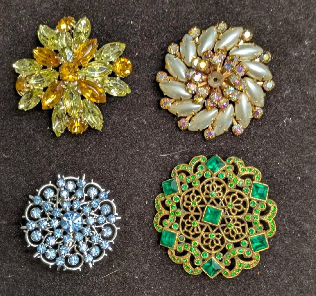 Vintage Gold Silver Tone Rhinestone Unsigned Brooch Pin Lot Of 4 (1 of 7)