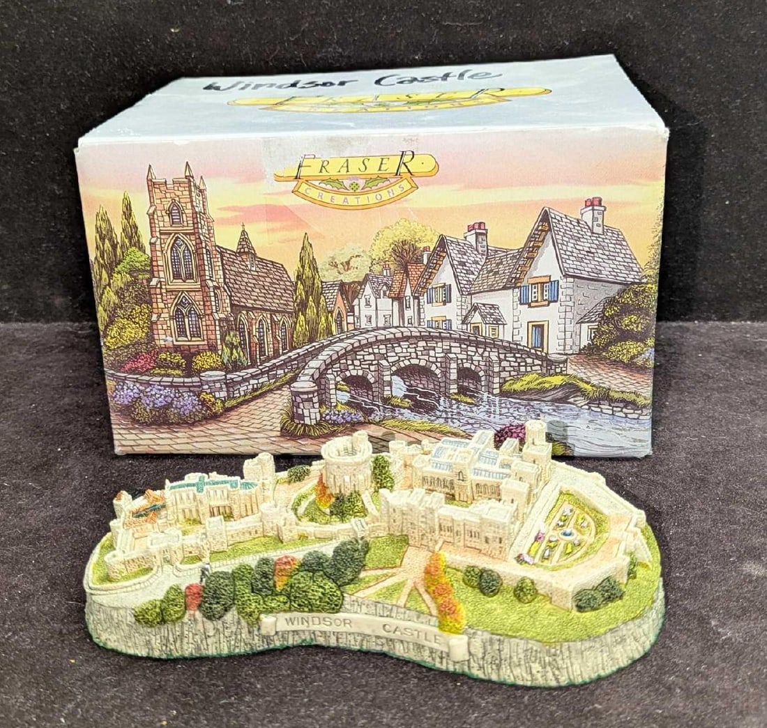 Fraser Creations Windsor Castle Replica Figurine Made In Scotland (1 of 9)