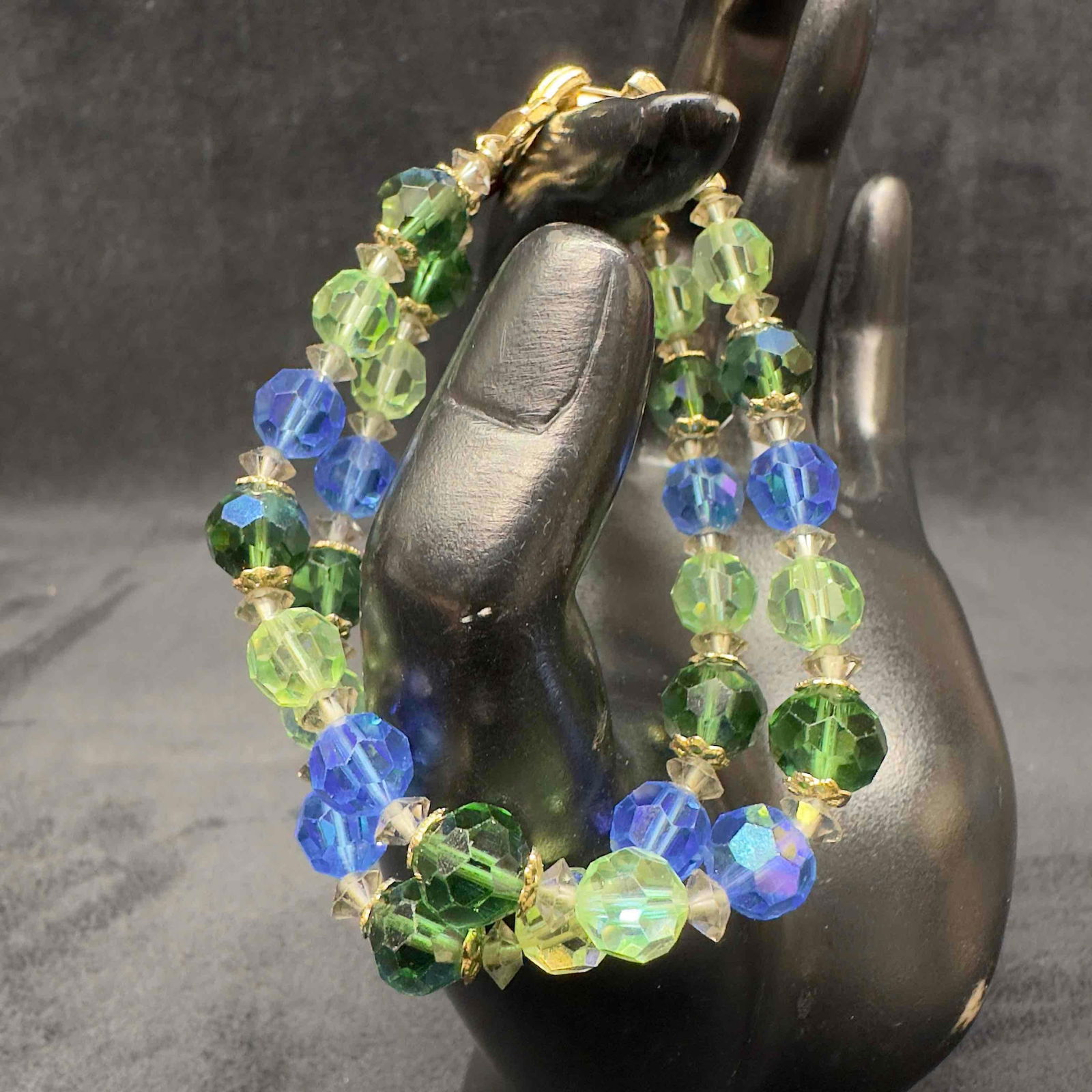 Coro Double Strand Clear Green and Blue Glass Bead Bracelet H90 (1 of 8)