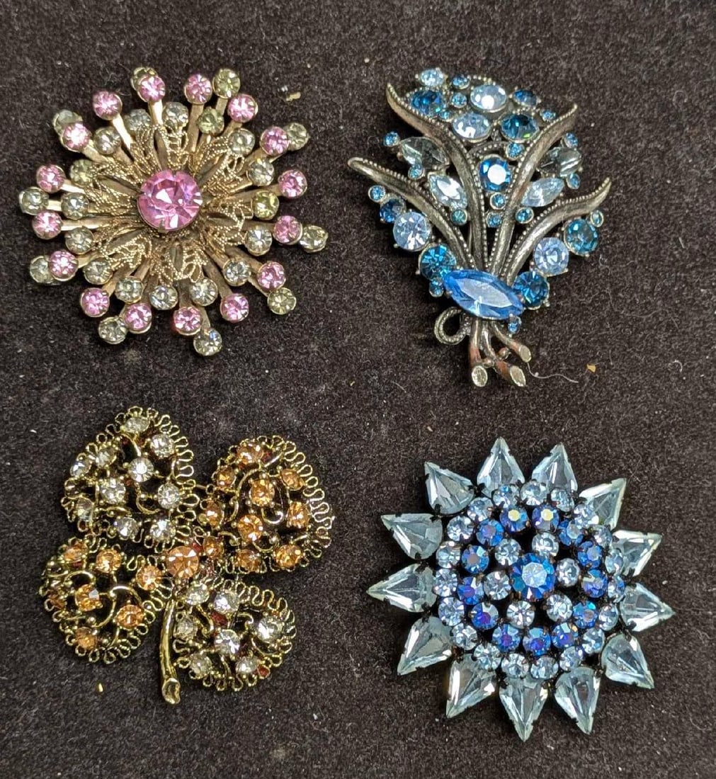 Vintage Gold Tone Rhinestones Clover Austrian Rhinestones Brooch Pins Lot Of 4 (1 of 8)